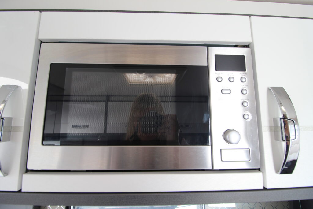 USED 2023 Swift Conqueror 480 KEY 353 (16)