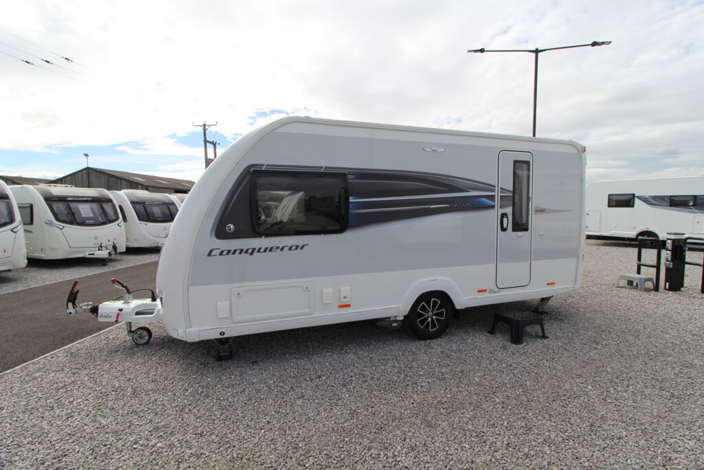 USED 2023 Swift Conqueror 480 KEY 353 (5)