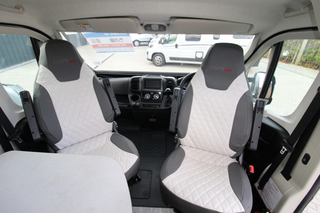 USED 2025 Giotti 54T (10)