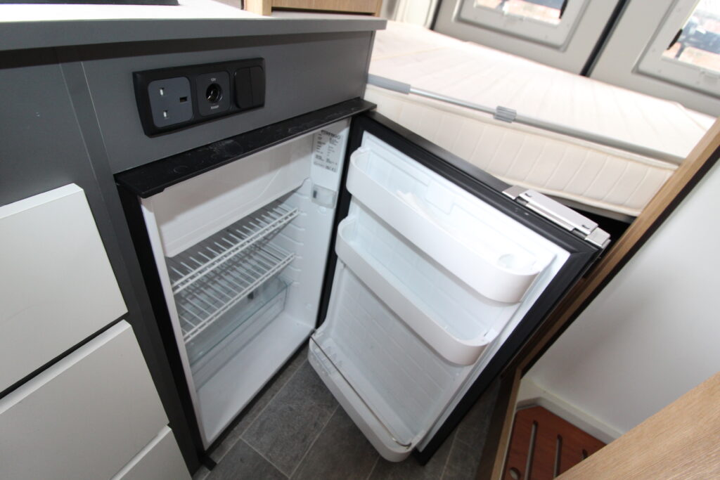 USED 2025 Giotti 54T (23)
