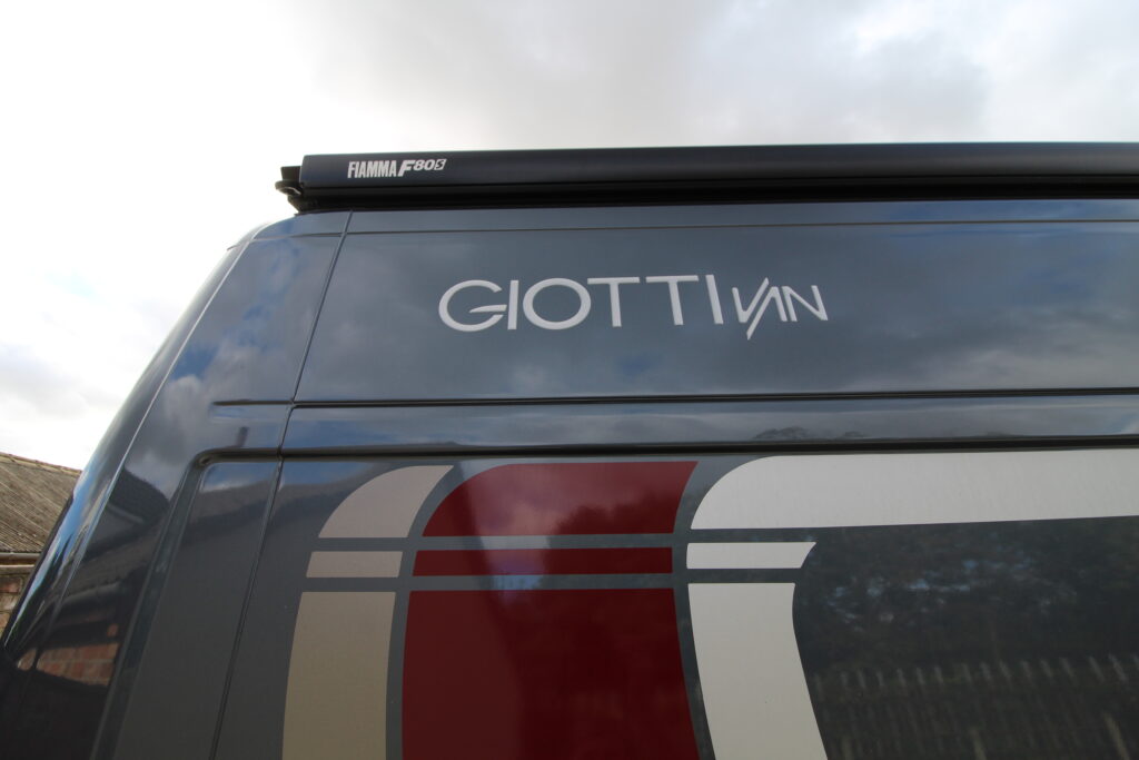 USED 2025 Giotti 54T (27)