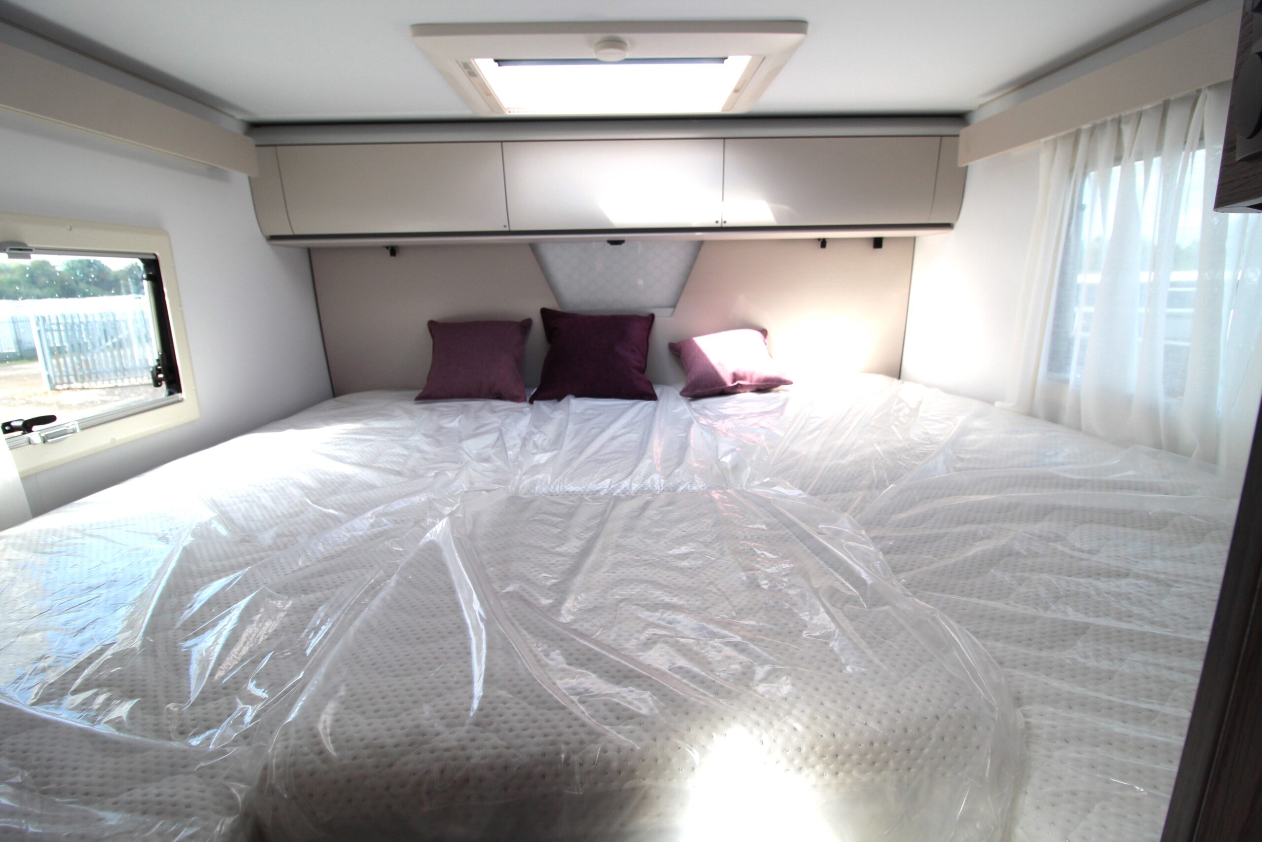 adria-matrix-supreme-670-dl-36260-k08-37_1.jpg