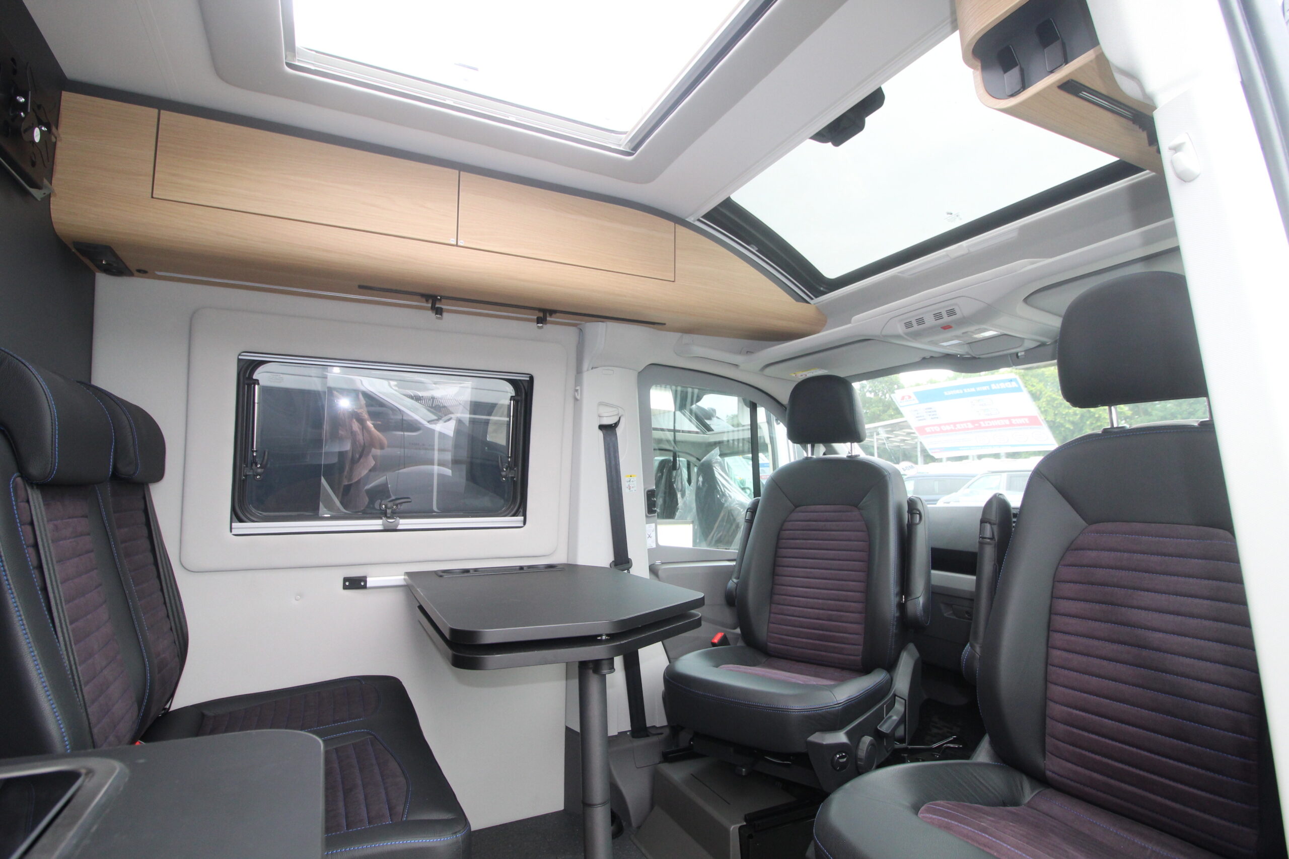 adria-twin-max-680-sgx-56024-k04-25.jpg