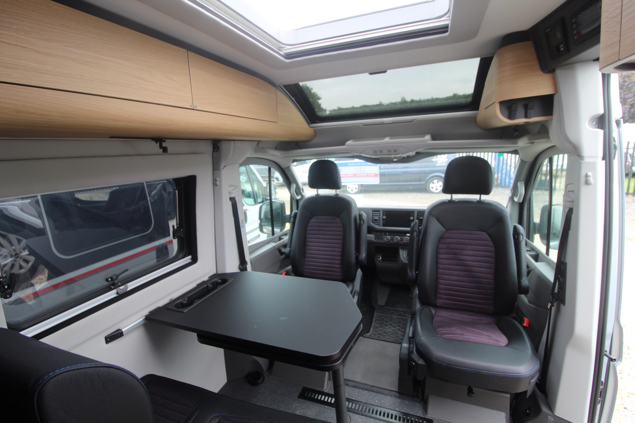 adria-twin-max-680-sgx-56024-k04-31.jpg