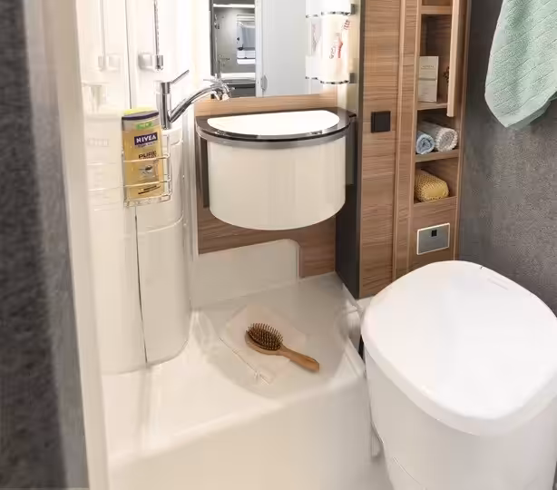 dethleffs-t46-toilet.jpg
