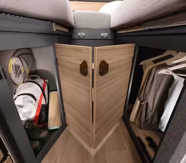 dethleffs-t46-wardrobe-storage.jpg