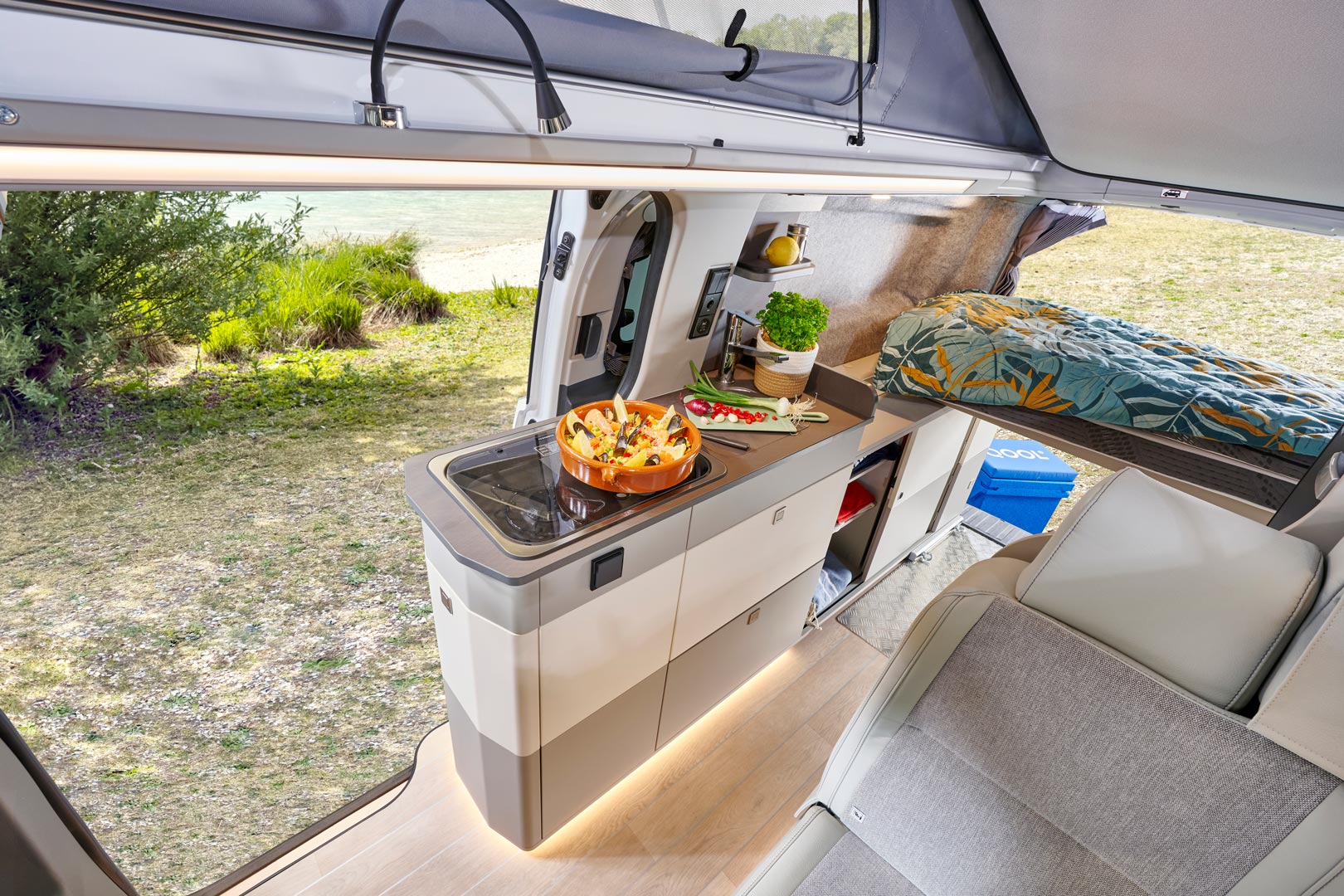 kipling-oven-top-with-food.jpg