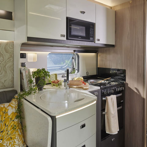 kon-tiki-894-db-kitchen.jpg