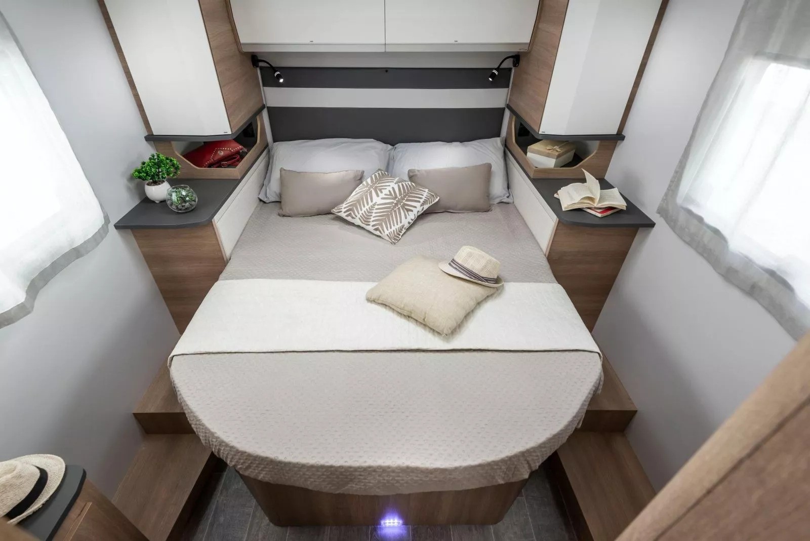 rear-bedroom.jpg