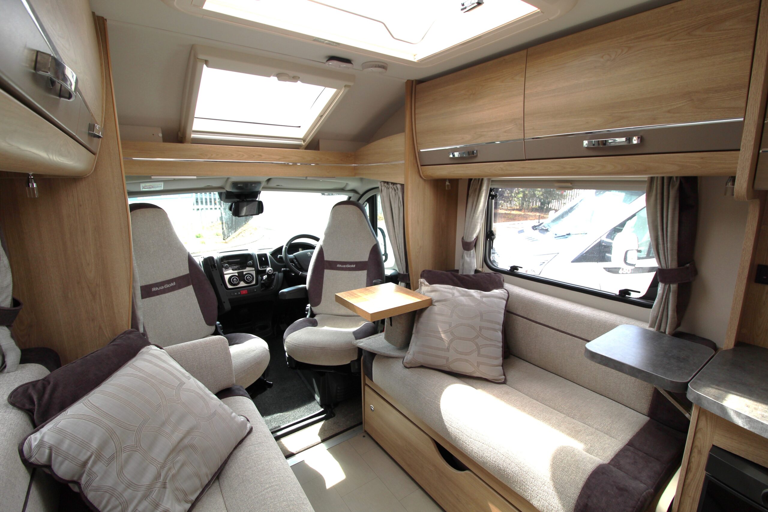 riva-gold-16.jpg