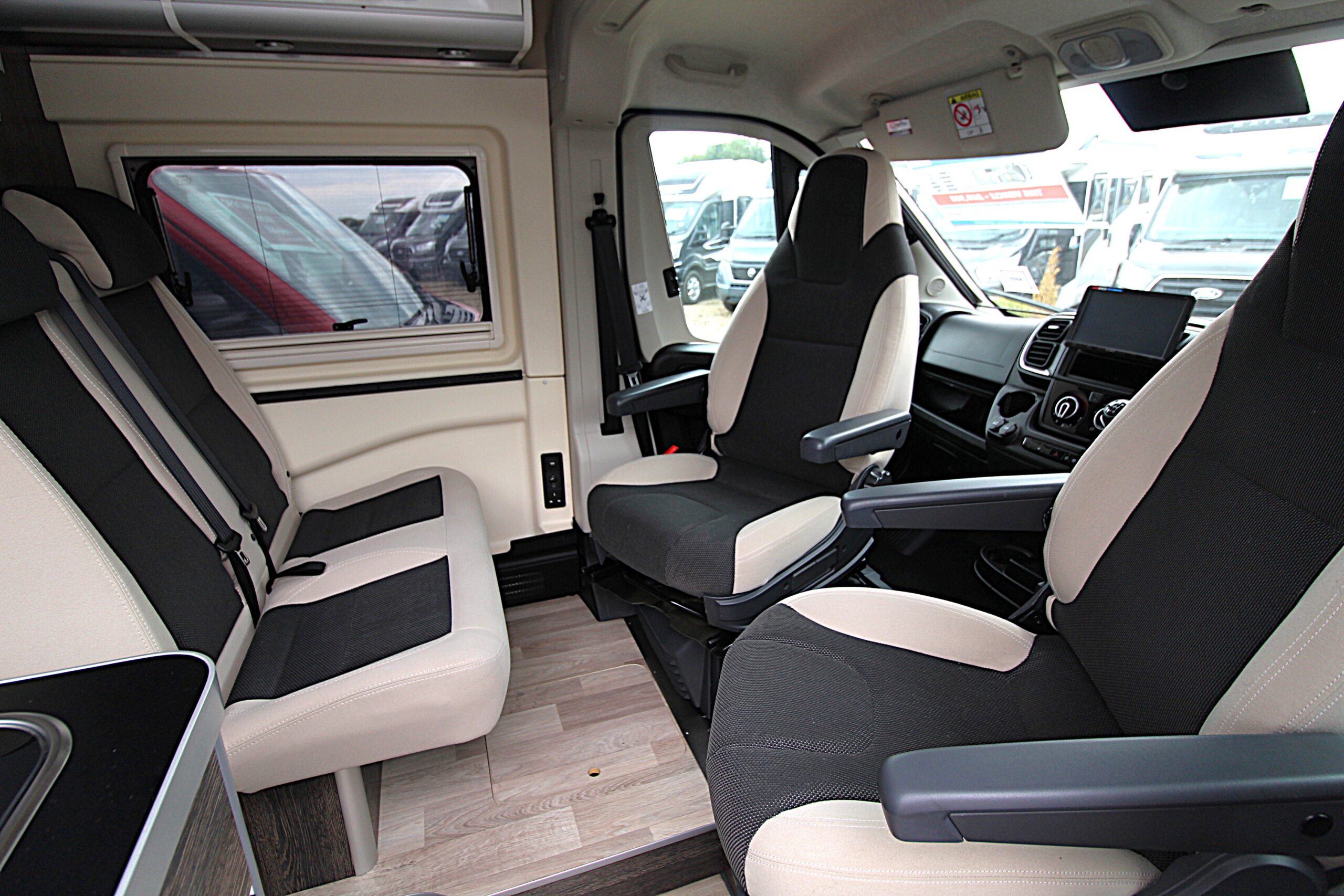 used-2023-westfalia-columbus-540d-yx73-dwz-1.jpg