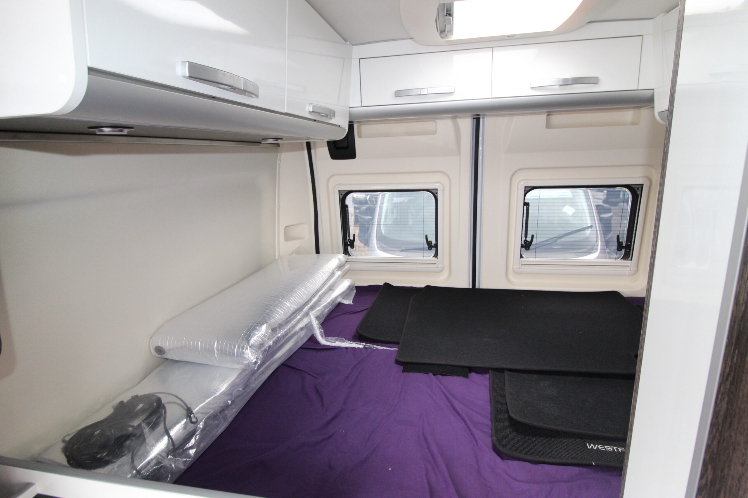 used-2023-westfalia-columbus-540d-yx73-dwz-25.jpg